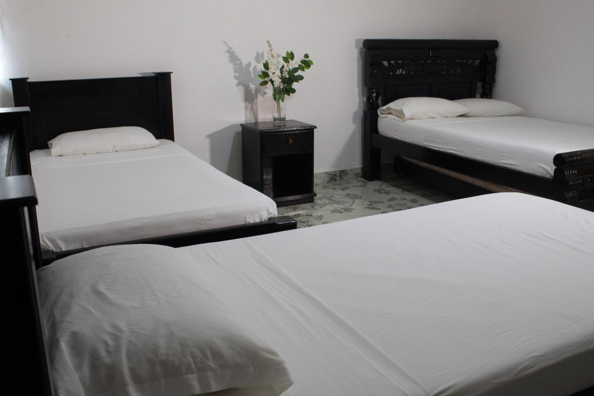 Hotel Beijing Cartagena Bagian luar foto